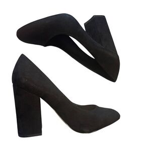 NWB Call it Spring Nubuck Suede Block Heel Almond Toe Suede Pumps Size 7.5